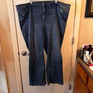 Mid-rise Bootcut jeans